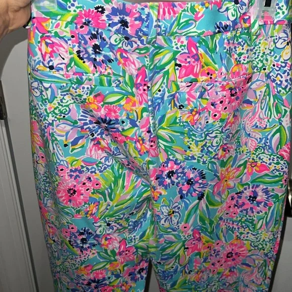 Colorful Lilly Pulitzer pants 🩷 - Picture 4 of 5